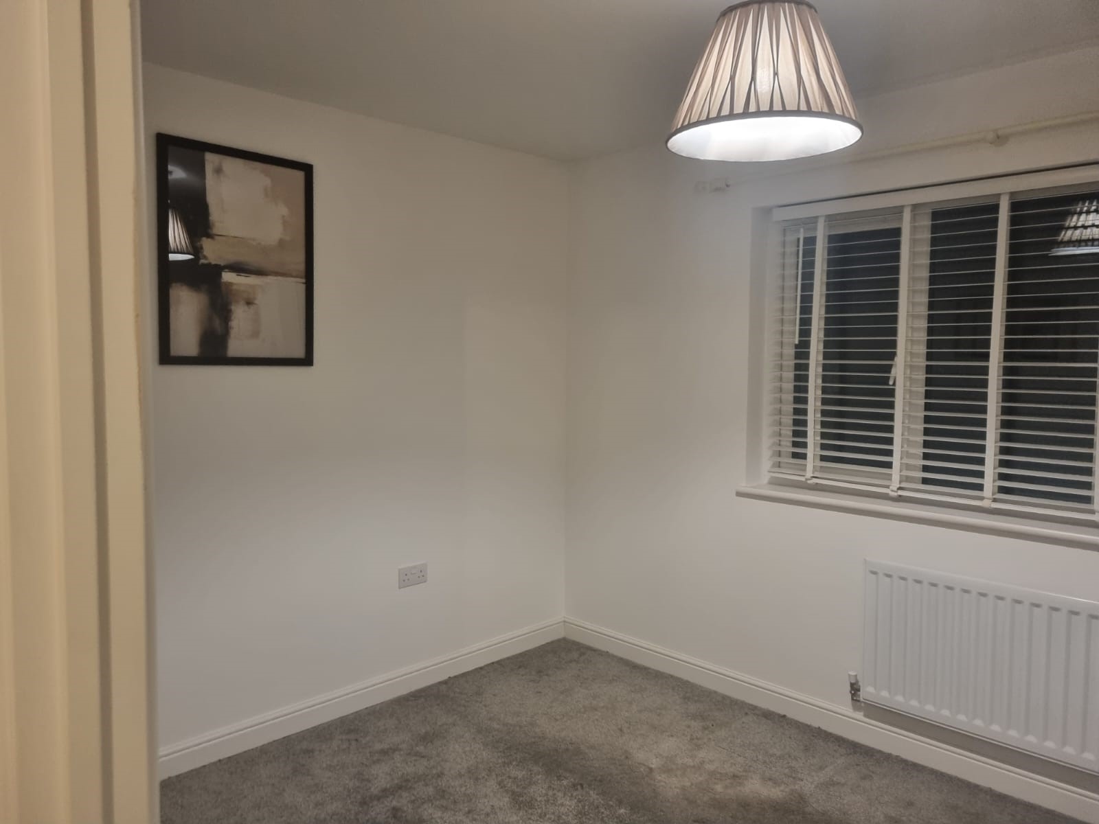 Cae Newydd interior bedroom 1